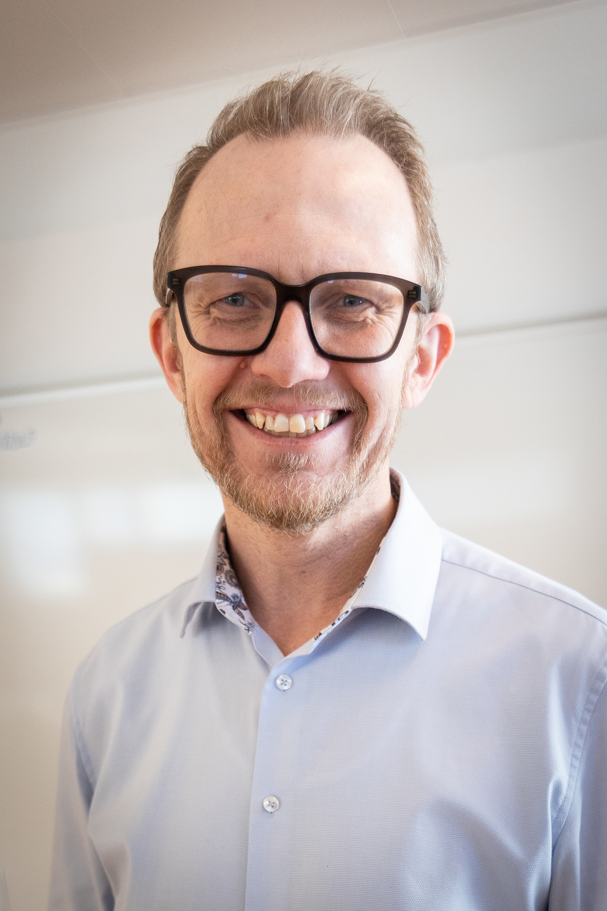 05 Lars Holmboe Farve